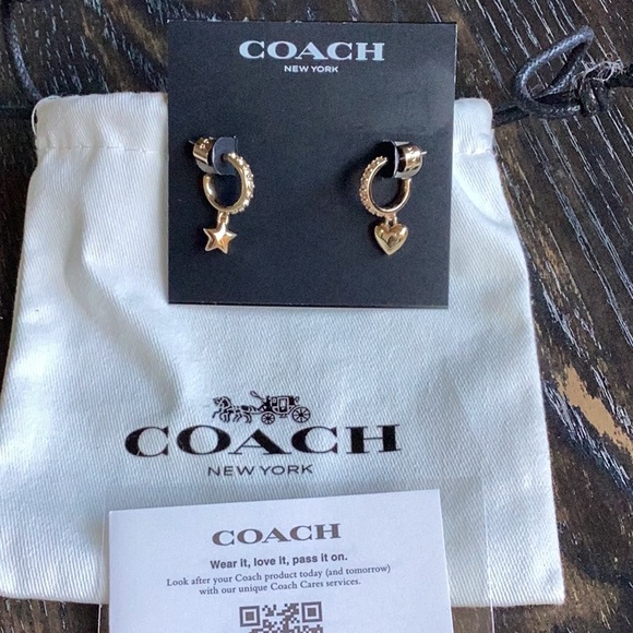 Coach Gold Toned Heart and Star Huggie Earrings NWT - Picture 1 of 6
